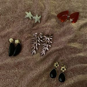 Assorted 5 pair of earrings